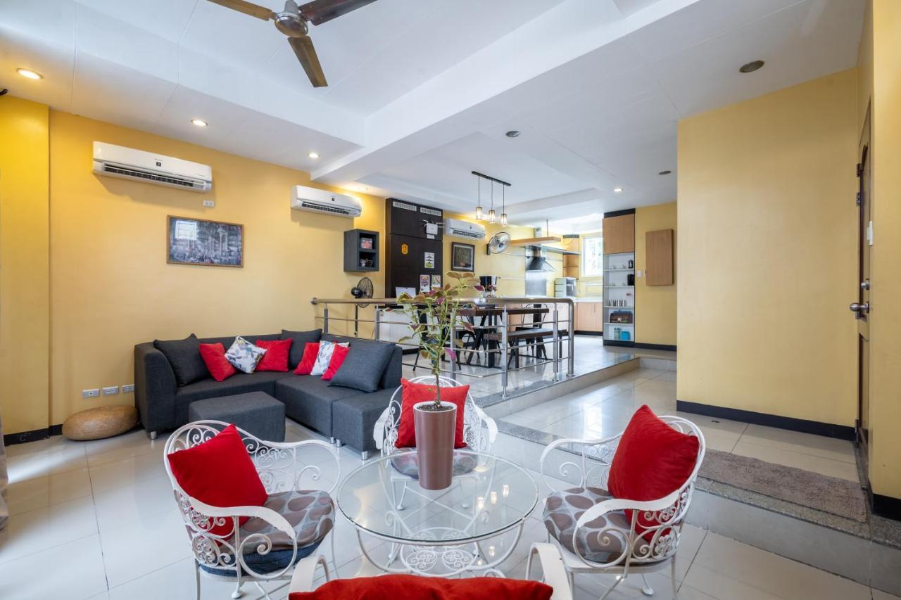 Casa Heradurra Uno/Dos Manila Luaran gambar